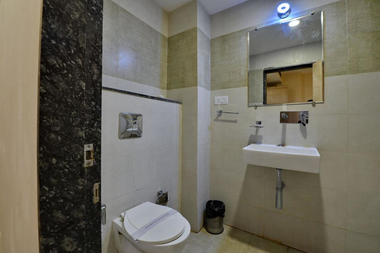 Hotel Signetic Blue Bhopal Exterior foto