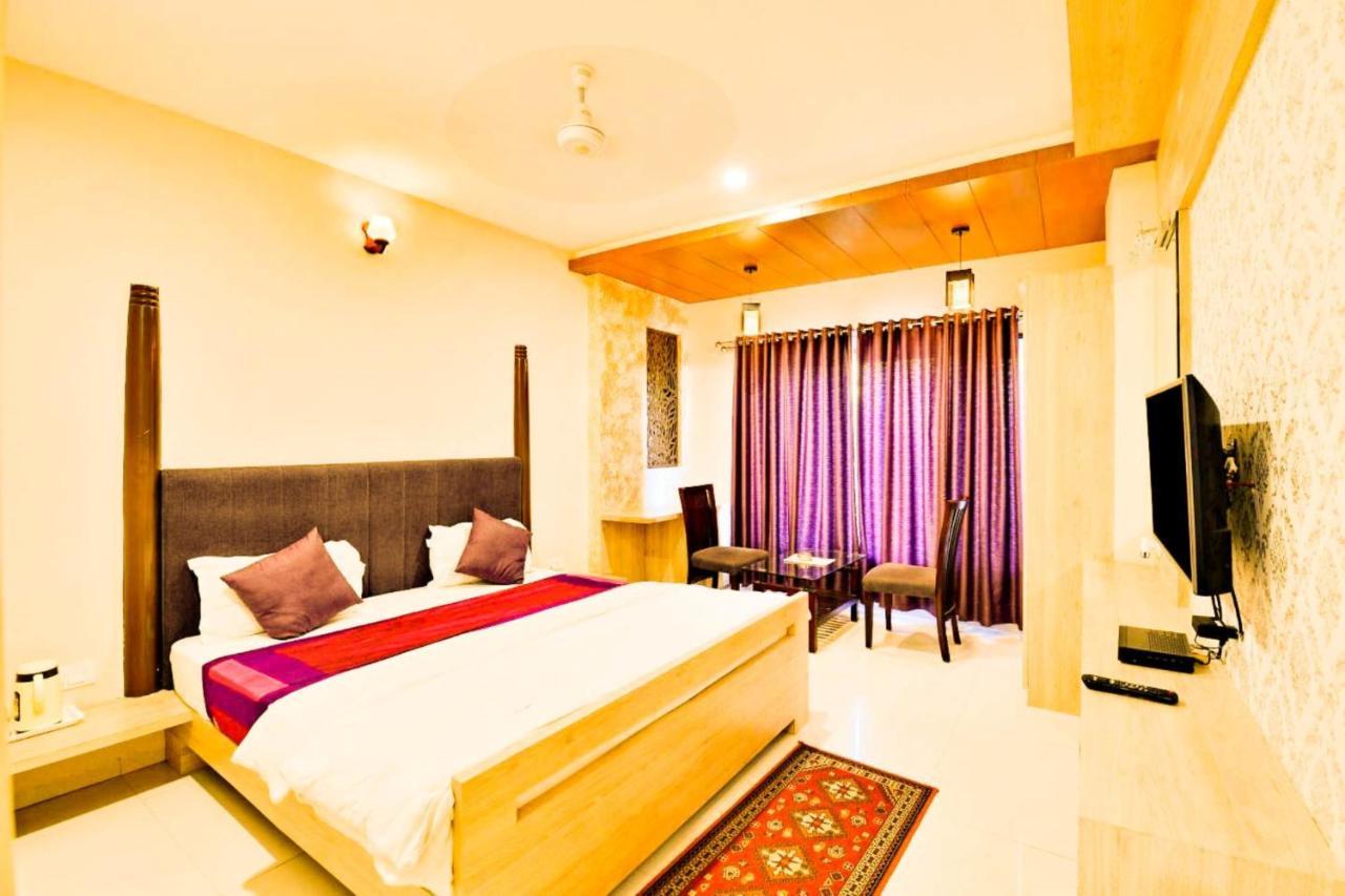 Hotel Signetic Blue Bhopal Exterior foto